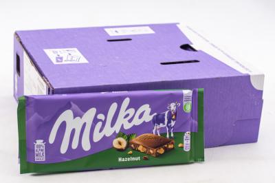 Шоколад Milka Whole Hazelnuts Chocolate 100 грамм